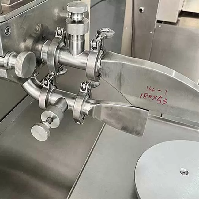 Cake Icing and Decorating Machine CT608A Cake Icing and Decorating Machine CT608A